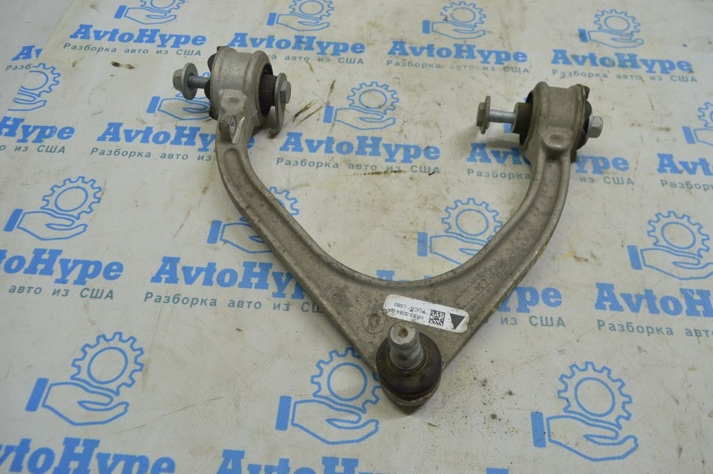Рычаг верхний перед прав Range Rover Velar L560 17- (01) HK83-3084-BA