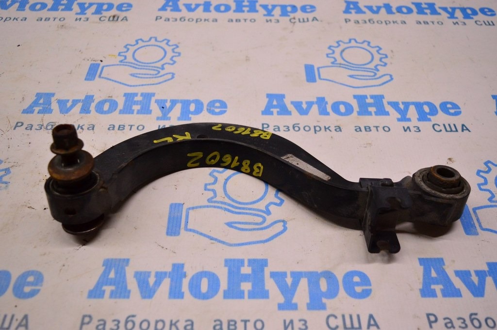 Рычаг верхний зад прав VW Passat b8 USA (02)