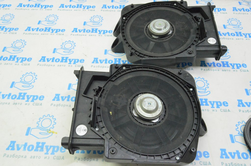 Сабвуфер правый Mini Cooper Clubman 16-22 9275995-04