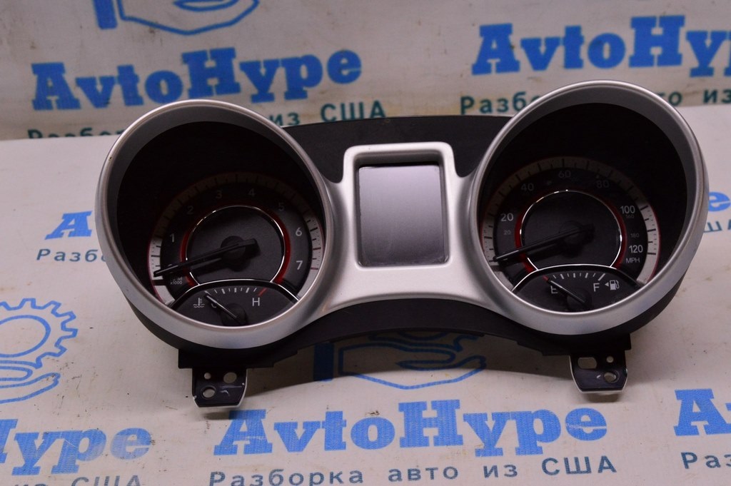 Щиток приборов Dodge Journey 11- (04)