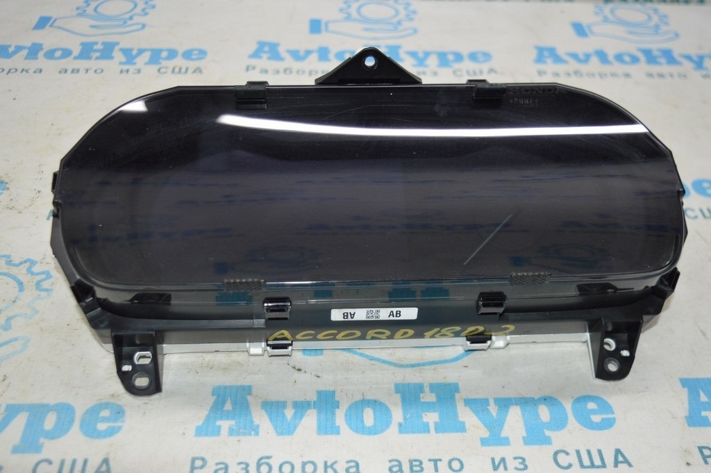 Щиток приборов Honda Accord 18- (02)