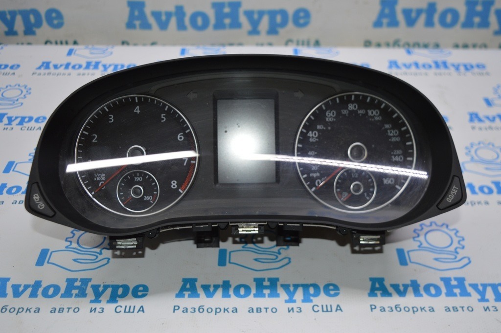 Щиток приборов VW Passat b7 USA SE (05)