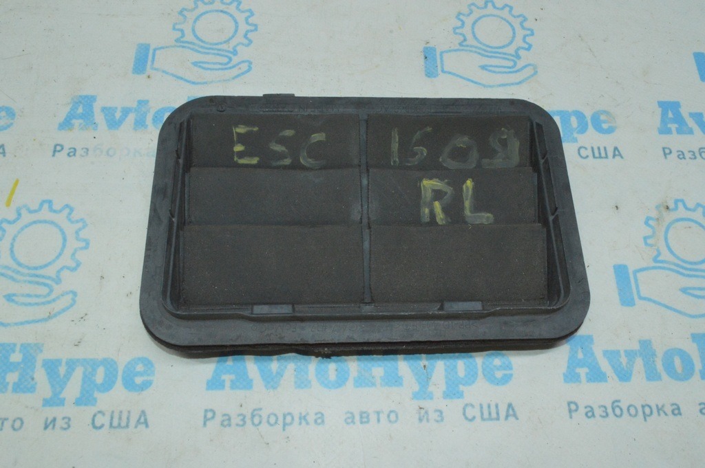 Щиток вентиляции левый Ford Escape MK3 13-