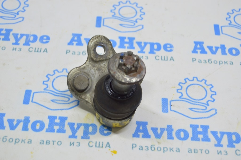 Шаровая опора левая Lexus RX 350/350h/500h 23- (01)