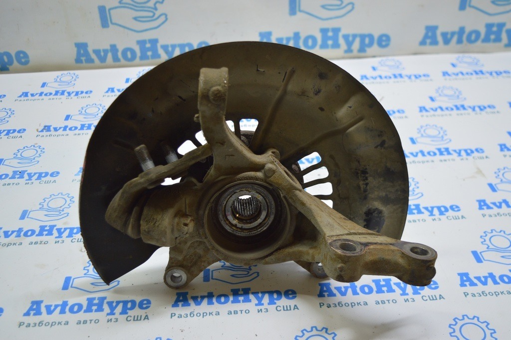 Шаровая опора левая Toyota Camry v50 12-14 usa\euro