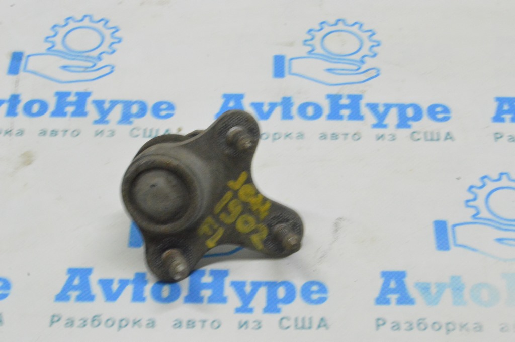 Шаровая опора левая VW Jetta 19-24 (02)
