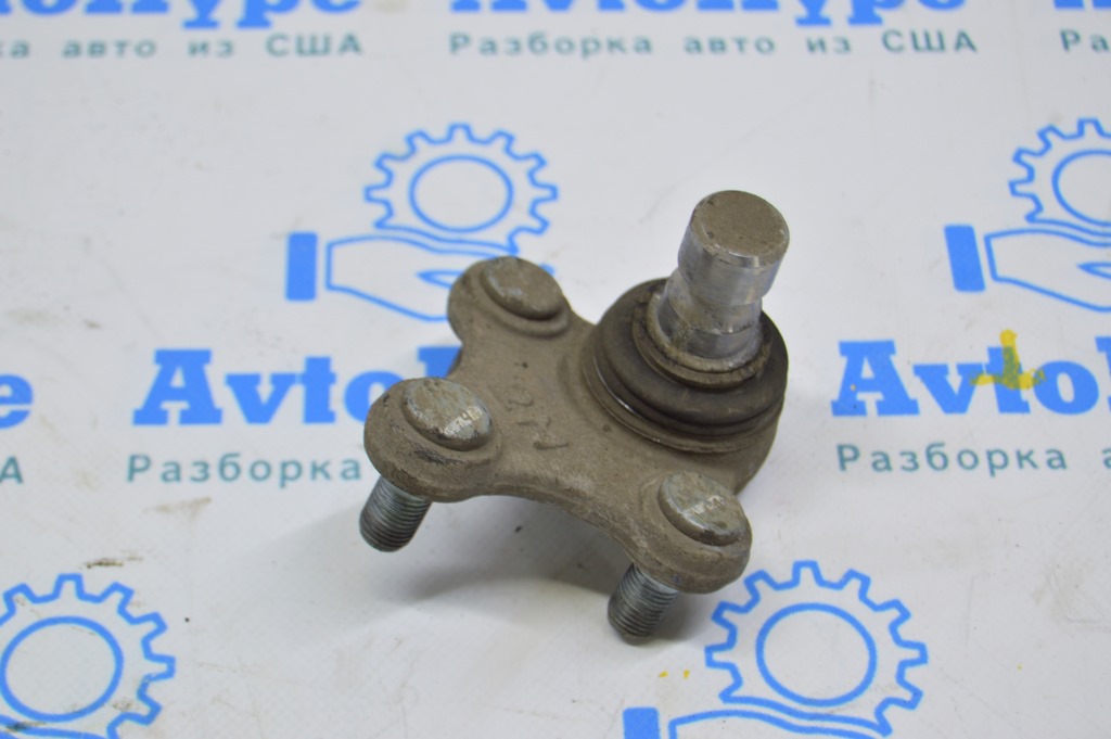 Шаровая опора перед лев Hyundai Tucson 22- (01)