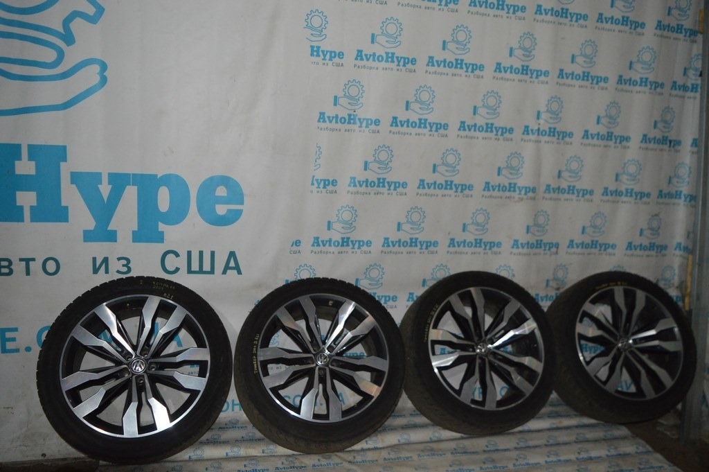 Шина 4шт (комплект) R21 285/40 NOKIAN HAKKAPELITTA R3 2019 зима VW Touareg (01)