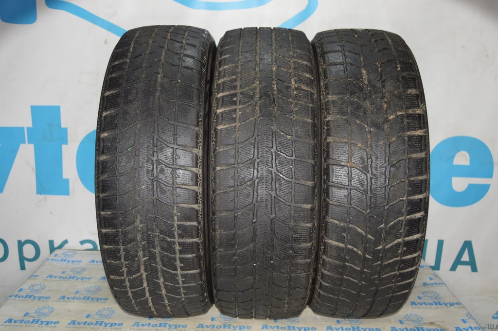 Шина R17 225/65 BRIDGESTONE BLIZZAK WS70 CR-V 08 (01) 3.6/3.8/4.2mm (3шт есть)