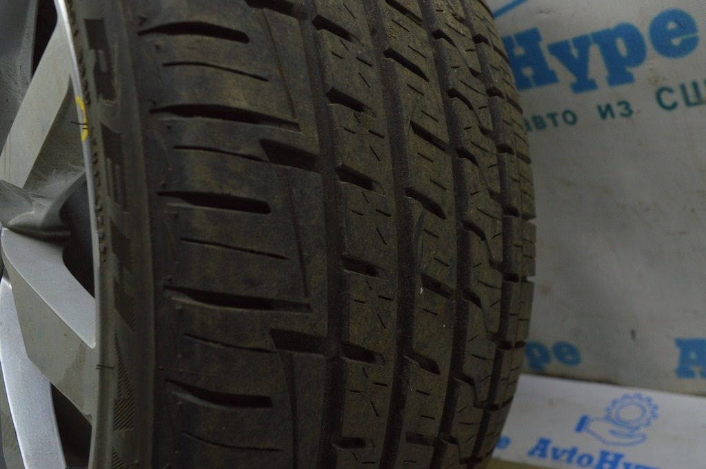 Шина R18 245/45 FIRESTONE FIREHAWK всесезонка с Audi A4 B9 — фото 3