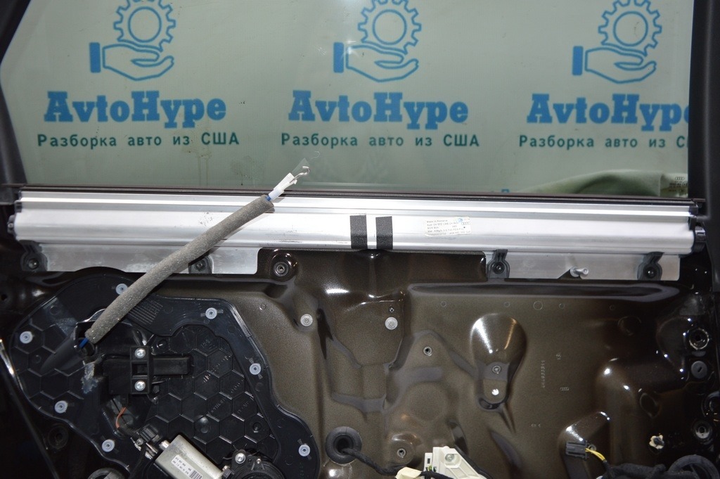 Шторка двери задней левой Audi A8 D4 10-17 Long (01) 4H4861333QBC