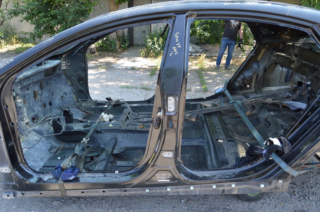 Скоба замка двери передней левой Hyundai Sonata 11-15