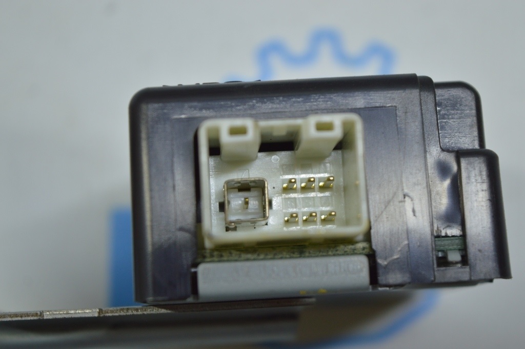 SMART DOOR CONTROL MODULE Lexus LS460 07-12 89740-50060 (01) — фото 3