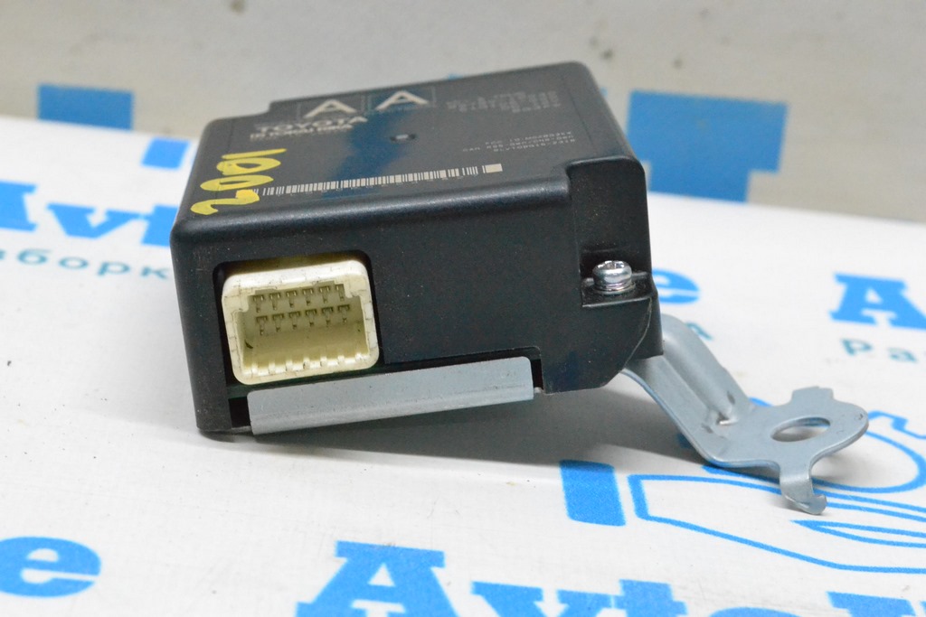 SMART KEY CONTROL MODULE Toyota C-HR 18-23 (01) — фото 2