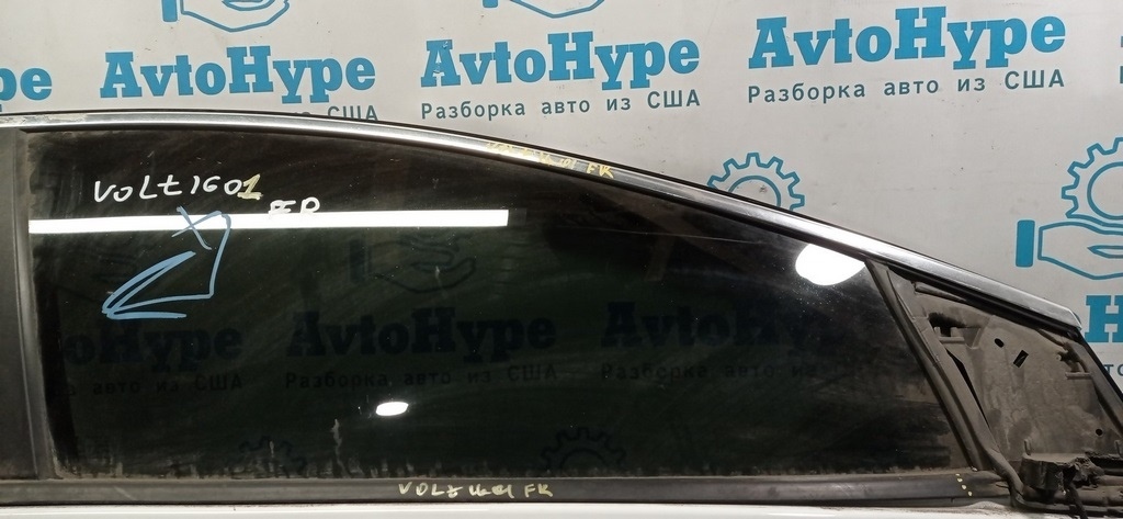 Стекло двери перед прав Chevrolet Volt 16-
