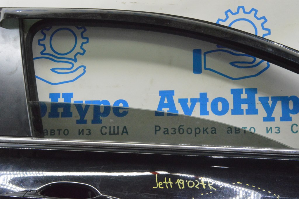 Стекло двери передней правой VW Jetta 19-23