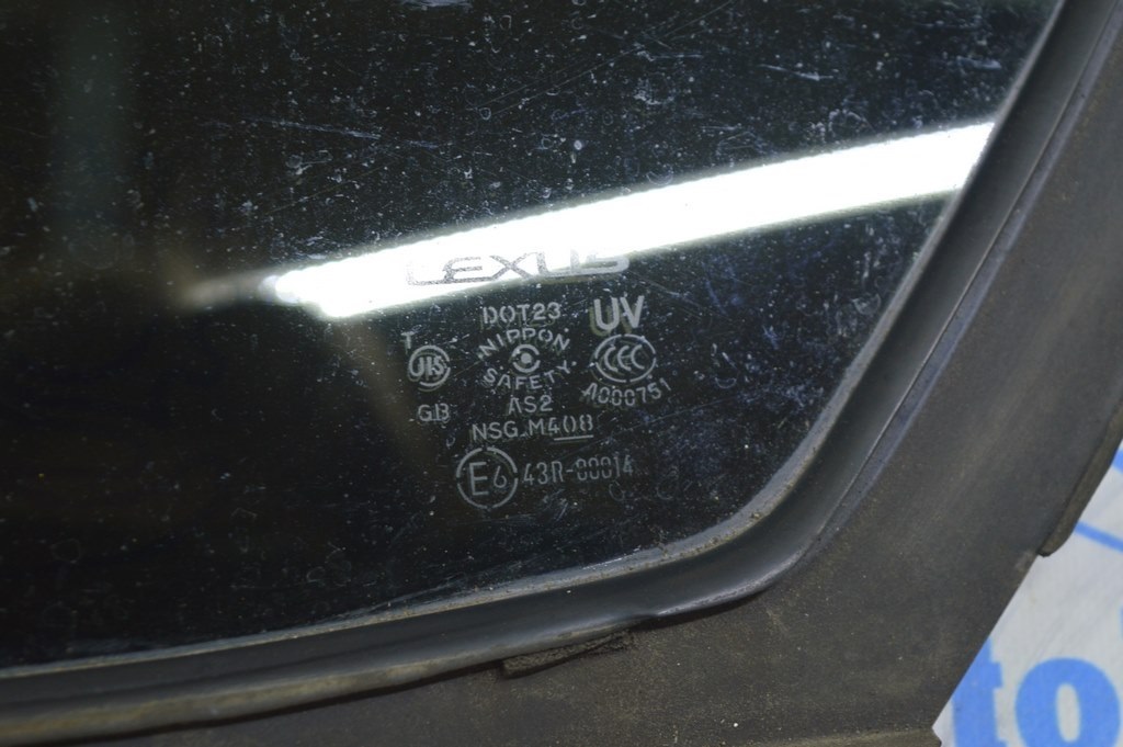 Стекло двери треугольник с уплотнителем заднее лев. Lexus GS300 GS350 GS430 GS450h 06-11 — фото 3