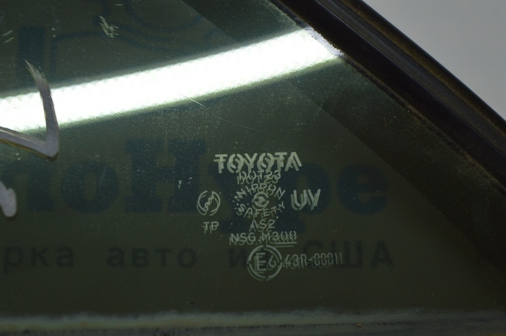 Стекло двери треугольник с уплотнителем заднее левое Toyota Camry v40 реализ вадим — фото 2