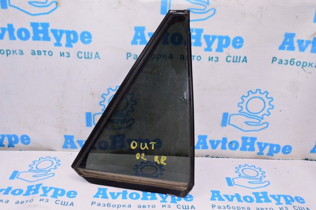 Стекло двери треугольник зад прав Subaru Outback 15-19
