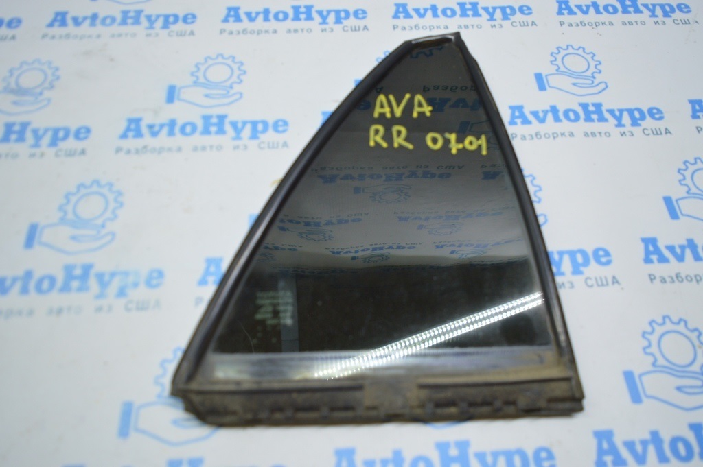 Стекло двери треугольник зад прав Toyota Avalon 05-12