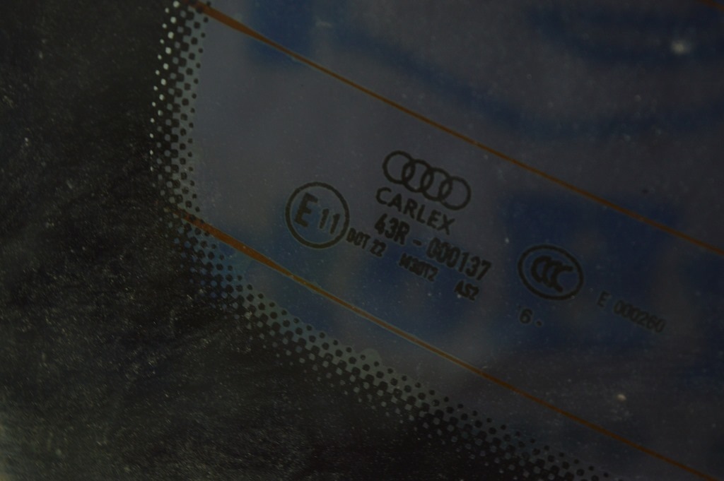 Стекло заднее Audi A4 B9 17 подогрев (02) — фото 4