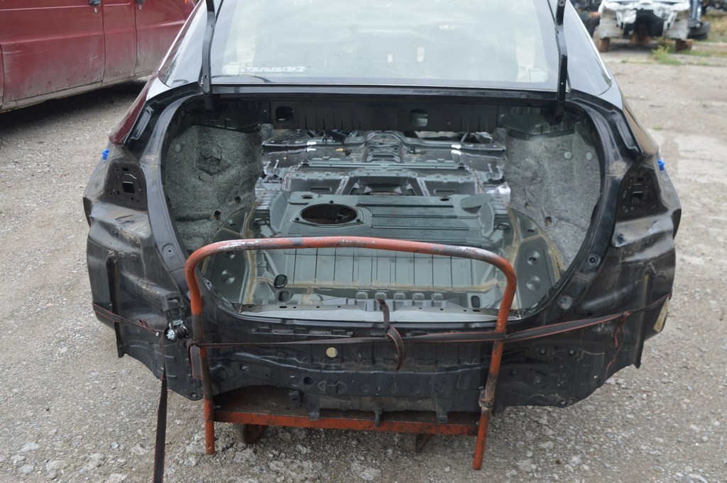 Стекло заднее Honda Clarity 18-21 usa (02)