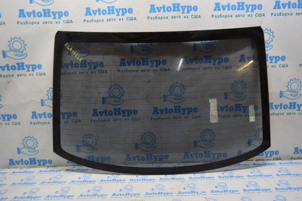 Стекло заднее Hyundai Elantra AD 17- (02)