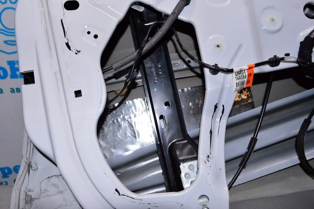 Стеклоподъемник с мотором перед лев Ford Focus mk3 11-18