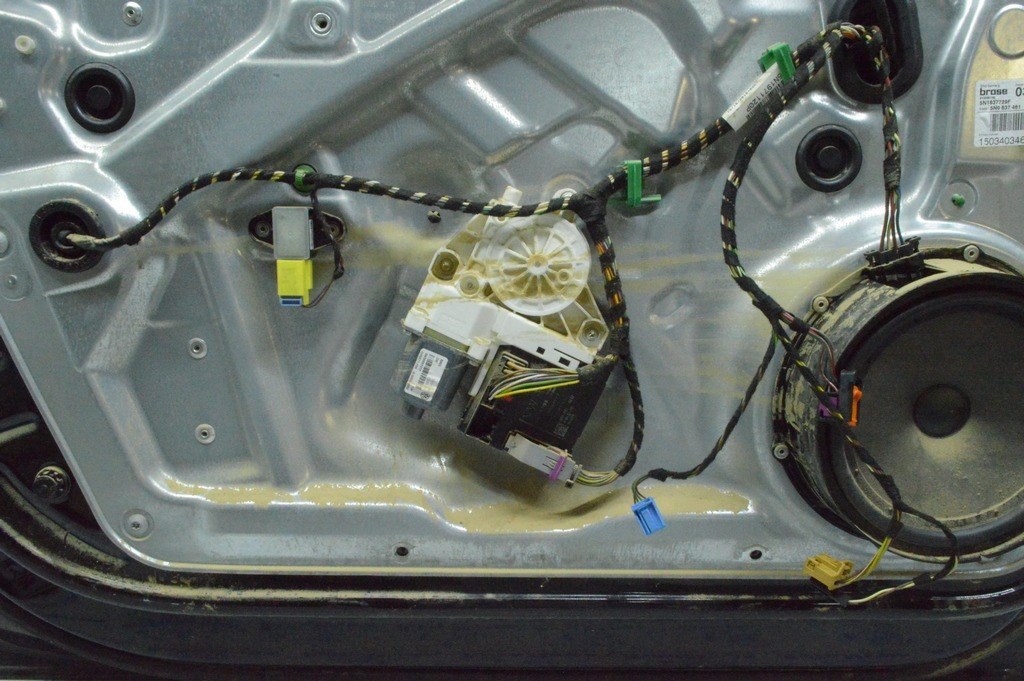 Стеклоподъемник с мотором перед лев VW Tiguan 09-17 (08) топляк — фото 2