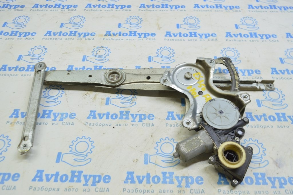 Стеклоподъемник с мотором перед прав Lexus ES350 07-12 85701-02010