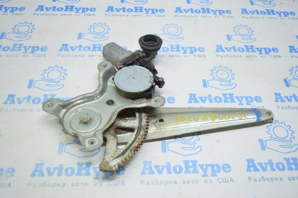 Стеклоподъемник с мотором зад прав Lexus IS250/IS300/IS350 06-13