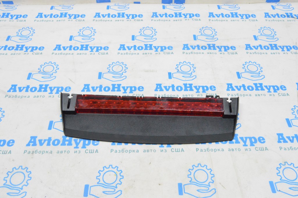 Стоп сигнал Audi A3 8V 15-20 4d, 5d (02) трещина