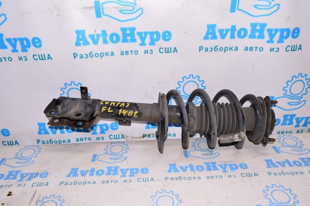 Стойка амортизатора в сборе перед лев Jeep Compass 11-16 (02)