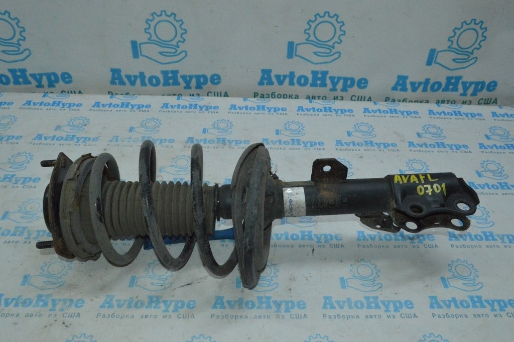 Стойка амортизатора в сборе перед лев Toyota Avalon 05-12 (01)