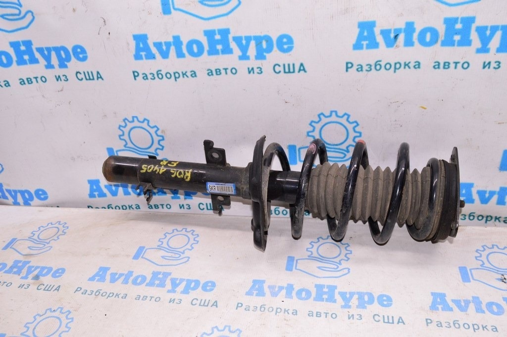 Стойка амортизатора в сборе перед прав Nissan Rogue 14- (05) стучит на зч