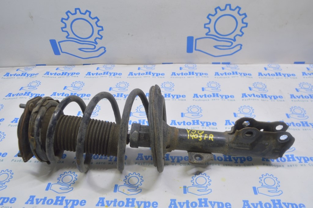 Стойка амортизатора в сборе перед прав Toyota Camry v50 12-14 usa\euro SE (03)