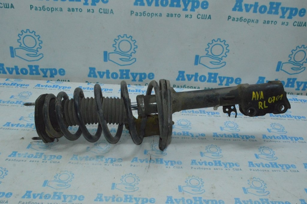 Стойка амортизатора в сборе зад лев Toyota Avalon 05-12 (01)