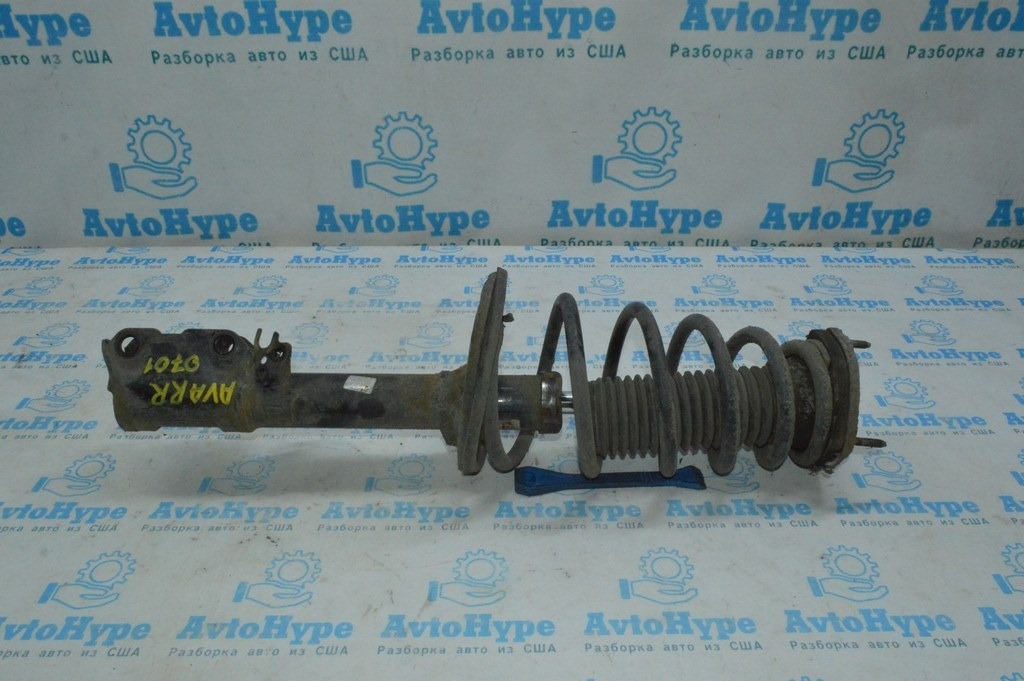 Стойка амортизатора в сборе зад прав Toyota Avalon 05-12 (01)