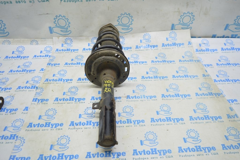 Стойка амортизатора в сборе зад прав Toyota Camry v50 12-14 usa\euro LE (02)