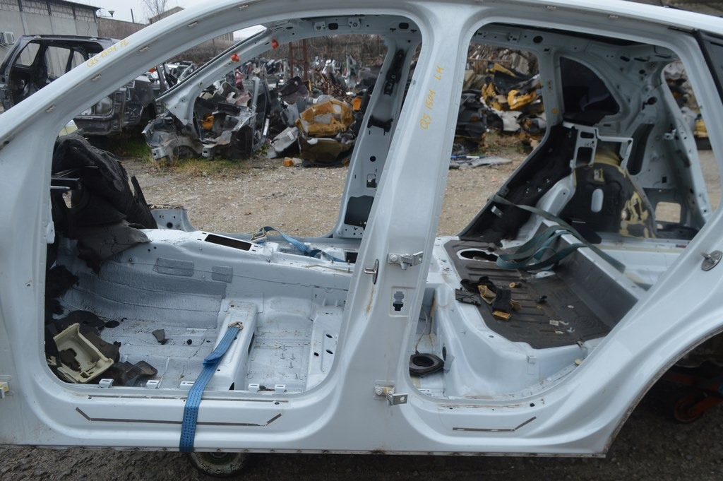 Стойка кузова центральная левая Audi Q5 8R 09-17 белая (01)