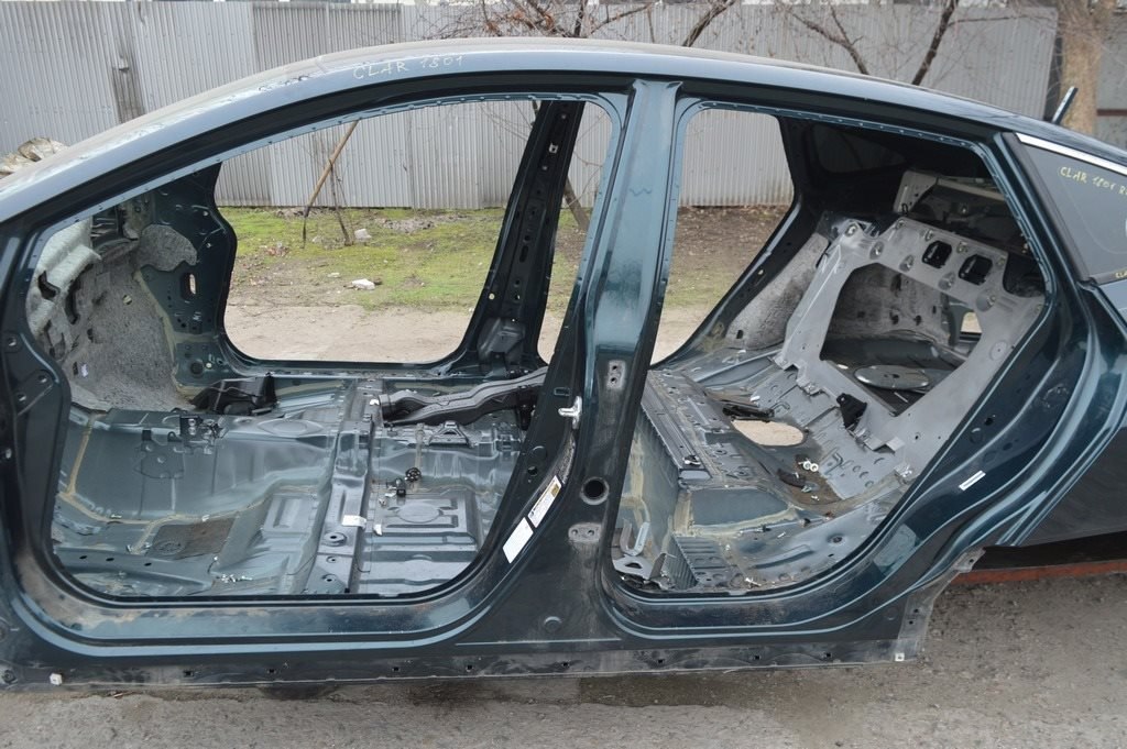 Стойка кузова центральная левая Honda Clarity 18-21 usa (01)