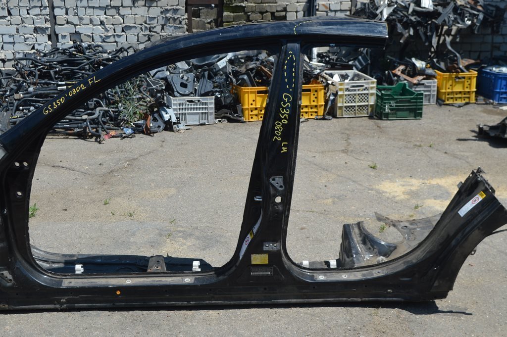 Стойка кузова центральная левая Lexus GS300 GS350 GS430 GS450h 06-11 (02) черная, примята