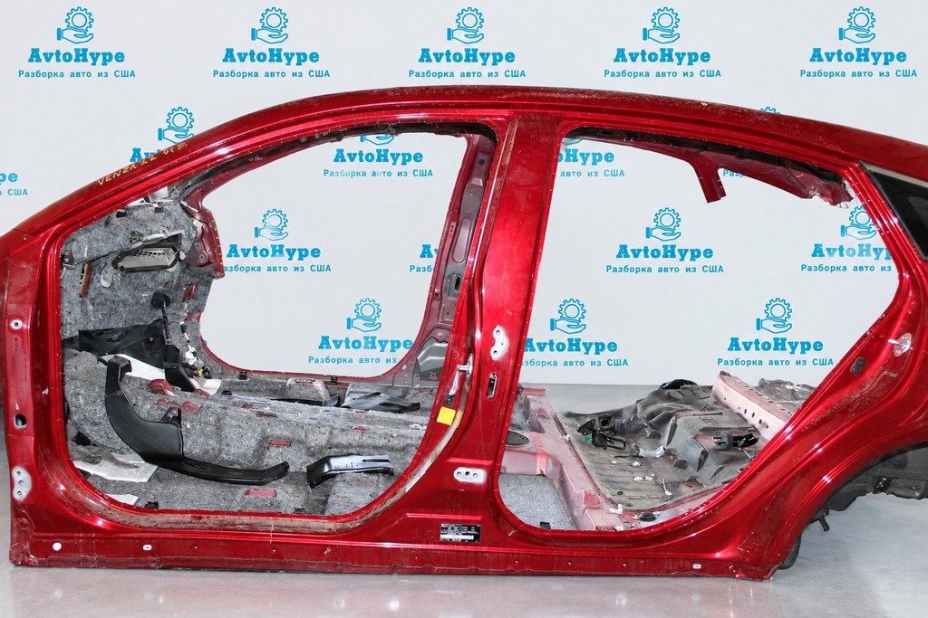 Стійка кузова центральна ліва Toyota Venza 21-24 на кузові (01)