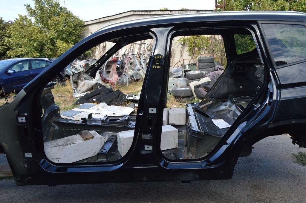 Стойка кузовная центральная левая BMW X3 F25 11-17 (02)