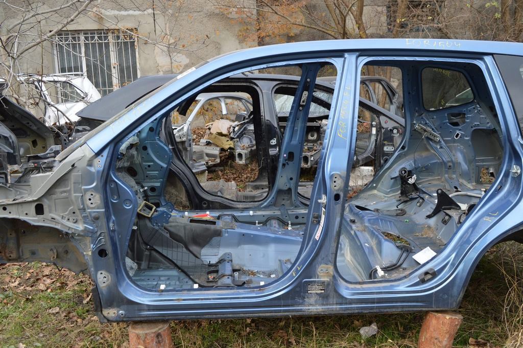 Стойка кузовная центральная левая Subaru Forester 14-18 SJ (04) синий цвет