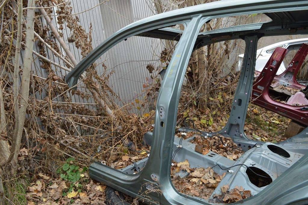 Стойка кузовная центральная левая Subaru Forester 14-18 SJ оливка цвет H5Q (02)