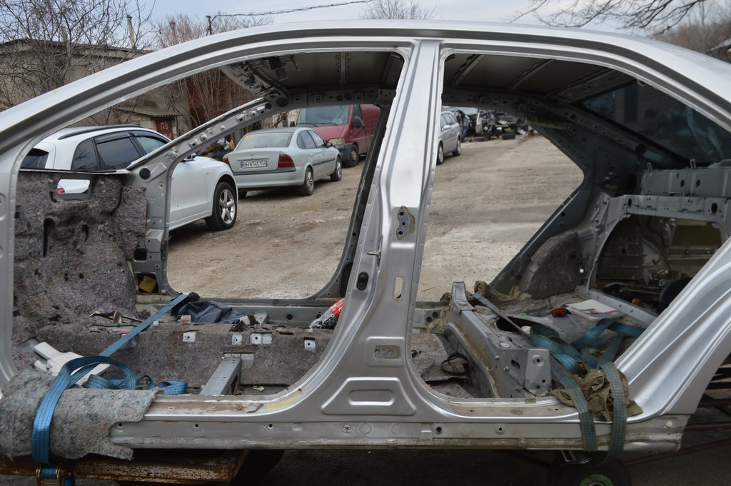 Стойка кузовная центральная левая Toyota Camry v50 12-14 usa\euro (03) длинная со стойкой пер