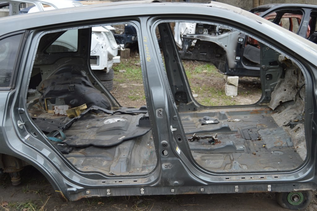 Стойка кузовная центральная правая Acura MDX 07-13 (01)