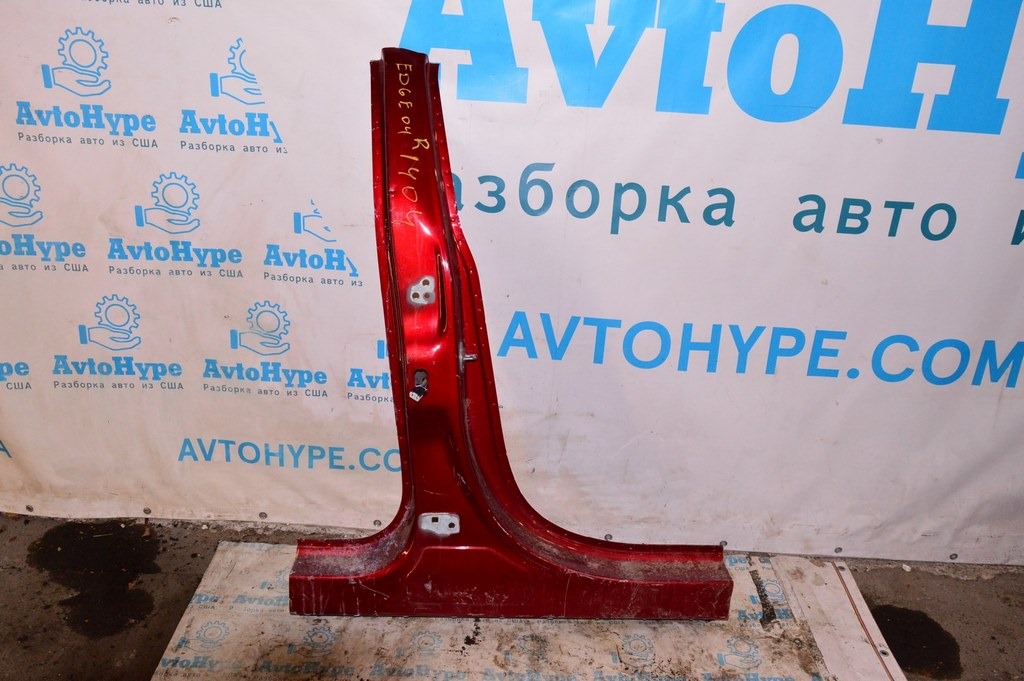Стойка кузовная центральная правая Ford Edge 16- (04) красный цвет RR ссадины