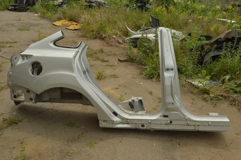 Стойка кузовная центральная правая Ford Focus mk3 11-18 (01) серебро